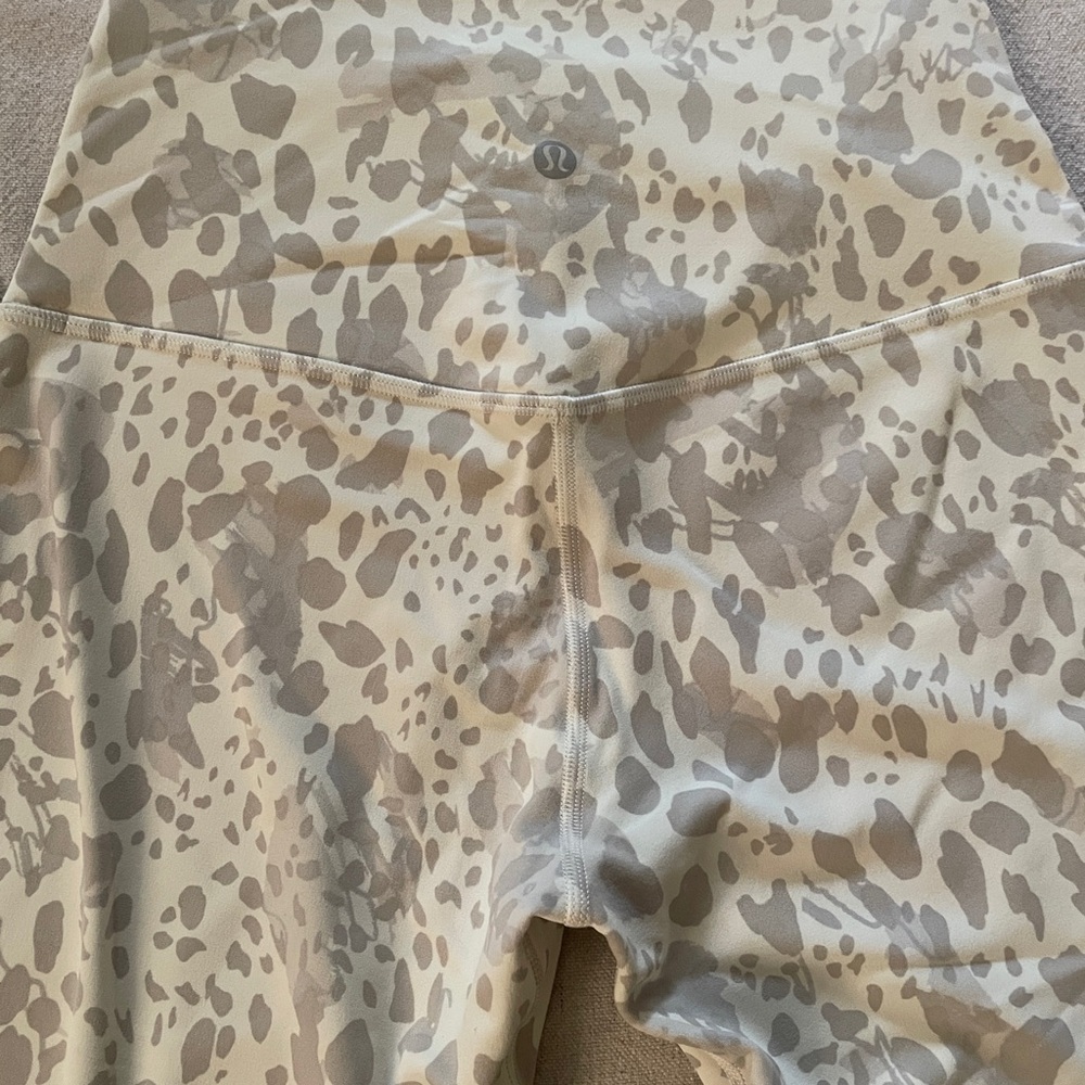 Lululemon Align High Rise Crop 17”